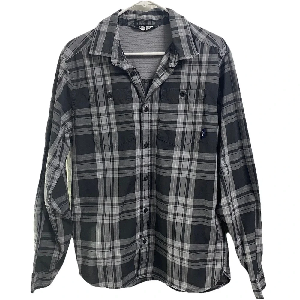 The North Face Men's Gray Plaid Long Sleeve Button Down Dress Shirt Sz. M